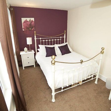 Bristol Serviced Lets - 152/154 Bath Road Экстерьер фото