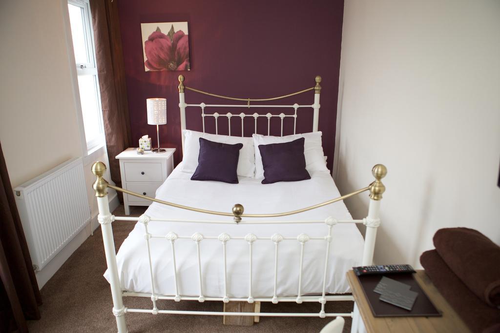 Bristol Serviced Lets - 152/154 Bath Road Экстерьер фото