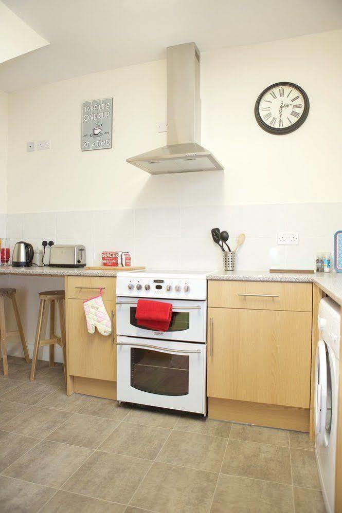 Bristol Serviced Lets - 152/154 Bath Road Экстерьер фото
