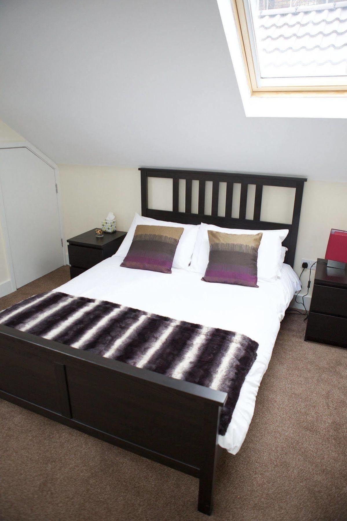 Bristol Serviced Lets - 152/154 Bath Road Экстерьер фото